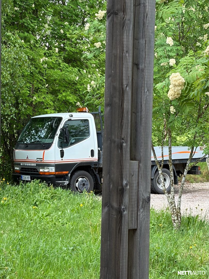 Mitsubishi Canter