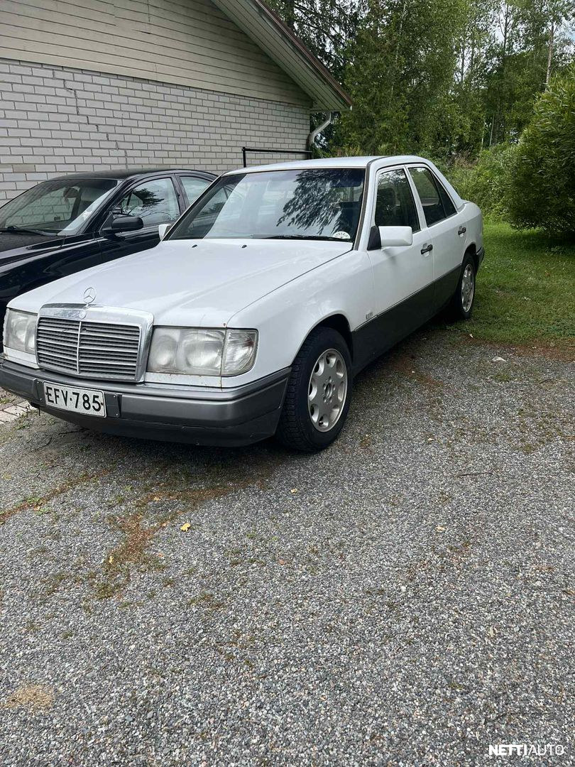 Mercedes-Benz E