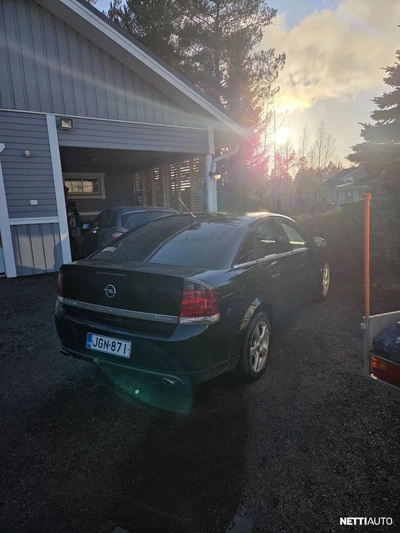 Opel Vectra 2,8 Turbo V6 Sport 5d 2006, kuva 4/9
