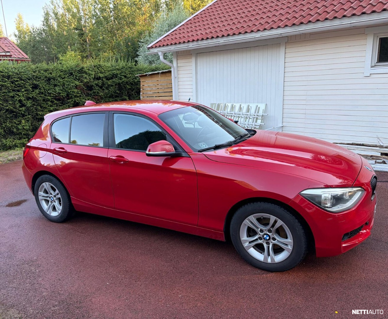 BMW 114