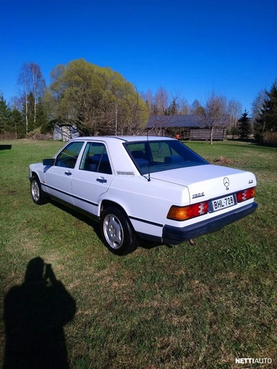 Mercedes-Benz 190 1986, kuva 1/10