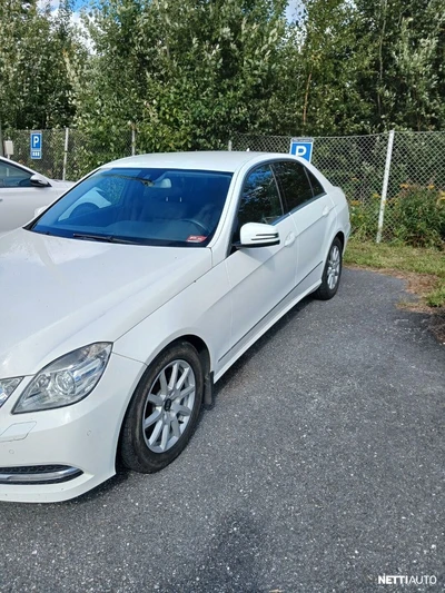 Mercedes-Benz E CDI BE Premium Taksi 2012, kuva 3/8
