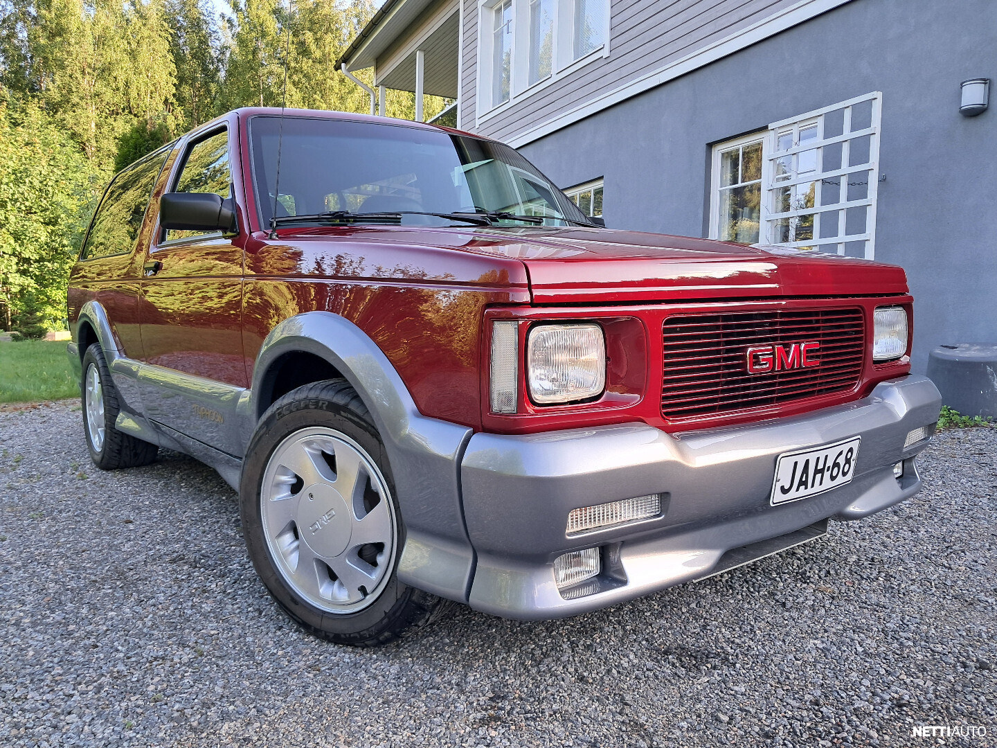 GMC Typhoon