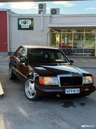 Mercedes-Benz 300 E 1992, kuva 1/6
