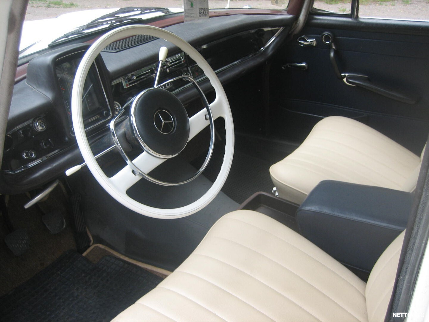 Mercedes-Benz 190 1965, photo 4/7