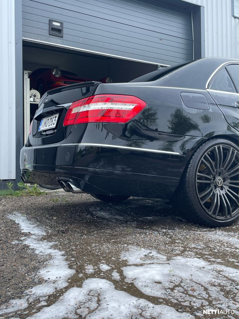Mercedes-Benz E