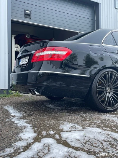 Mercedes-Benz E 2009, photo 1/23