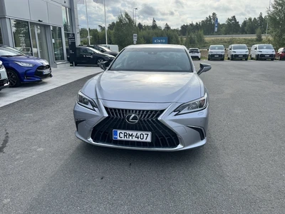 Lexus ES 300h Executive 2023, photo 3/18