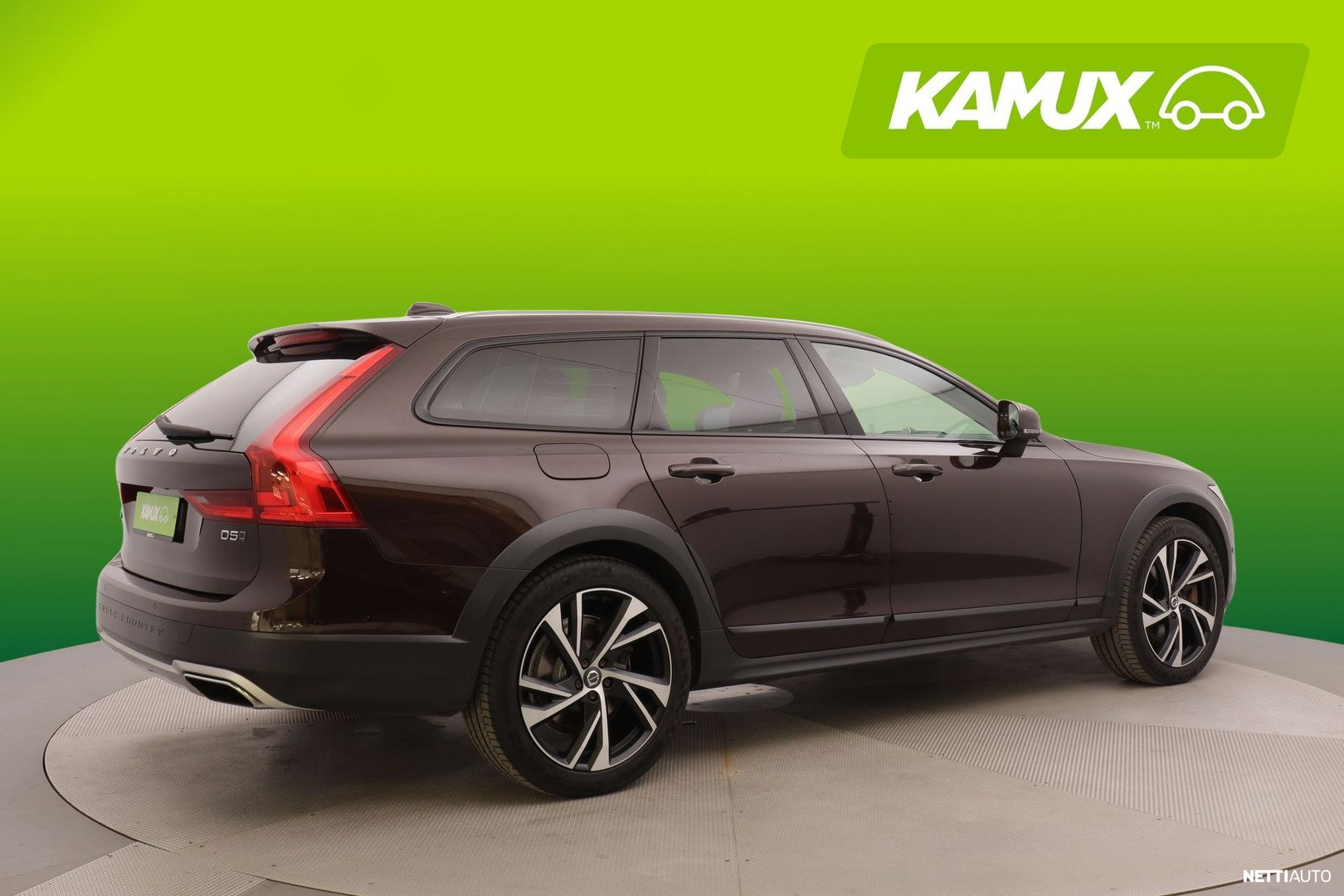 Volvo V90 Cross Country 2017, photo 2/38