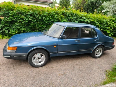 Saab 900 1992, photo 1/6
