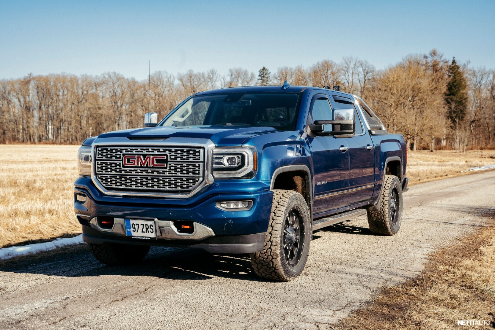 GMC Sierra