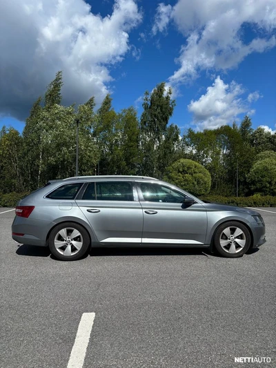Skoda Superb 2016, photo 6/10