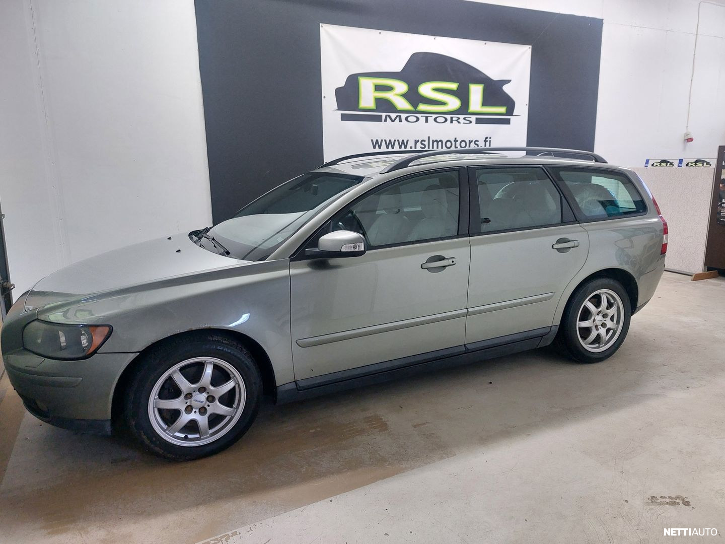 Volvo V50