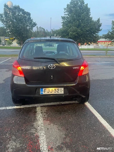 Toyota Yaris 1,4 D-4D Linea Terra 5ov 2010, photo 6/10