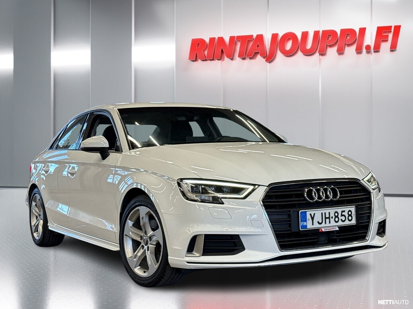 Audi A3 Sedan First Edition Business Sport 1,4 TFSI COD 110 kW ultra S tronic