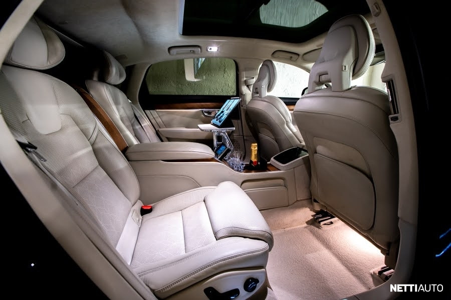 Volvo S90