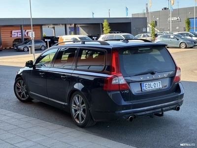 Volvo V70 2,5FT R-Design aut 2010, kuva 2/4