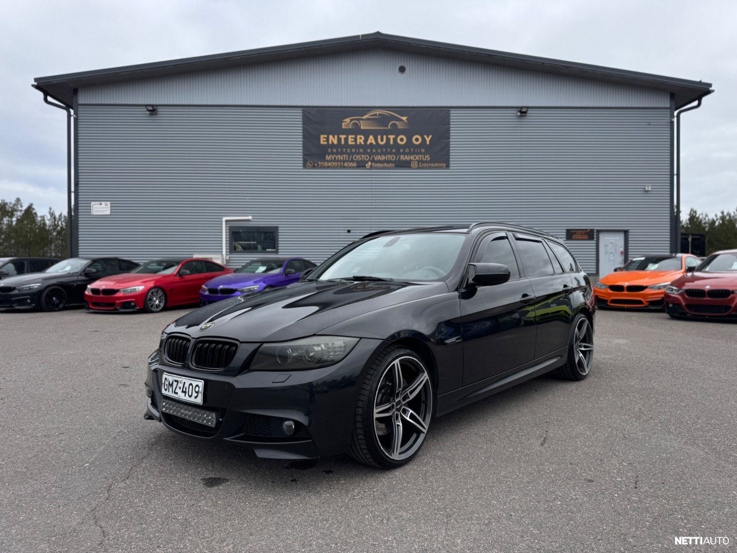 BMW 330