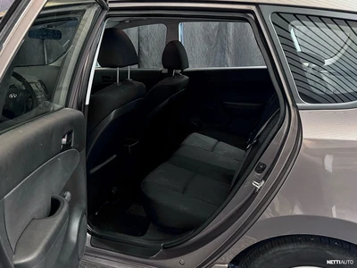Hyundai i30 2011, kuva 7/11