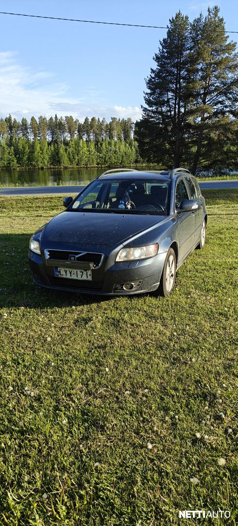 Volvo V50