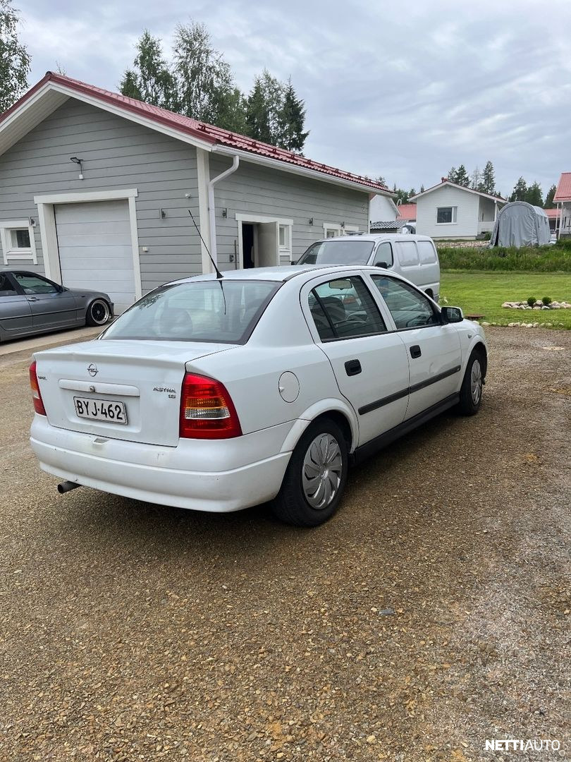 Opel Astra 2000, photo 3/6