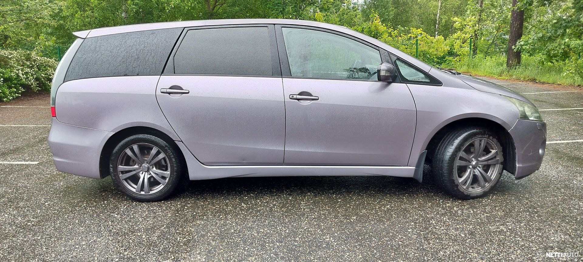 Mitsubishi Grandis