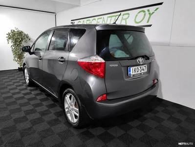 Toyota Verso-S 2012, photo 4/18