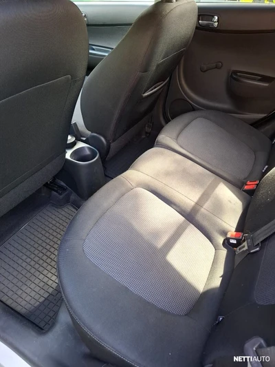 Hyundai i20 1,2 5MT GO 2014, kuva 7/7