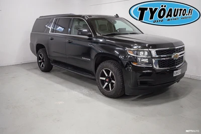 Chevrolet Suburban 54 890 € 5.3 V8 A LT 2014, photo 1/10