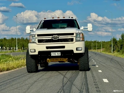 Chevrolet Silverado 2500 HD Crew Cab Z71 2011, photo 3/15