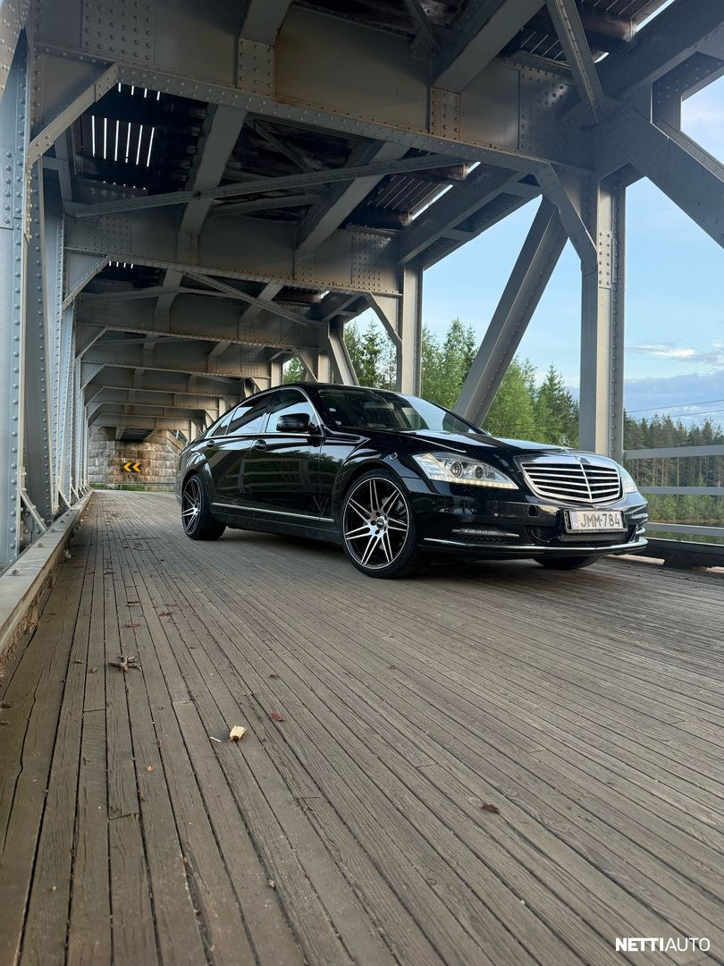 Mercedes-Benz S