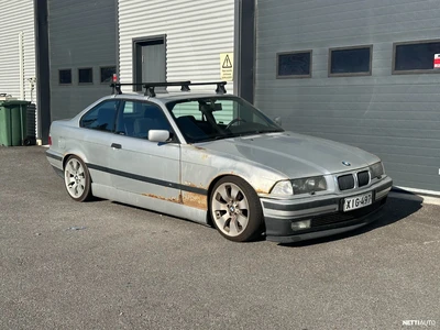 BMW 323 1998, photo 2/7