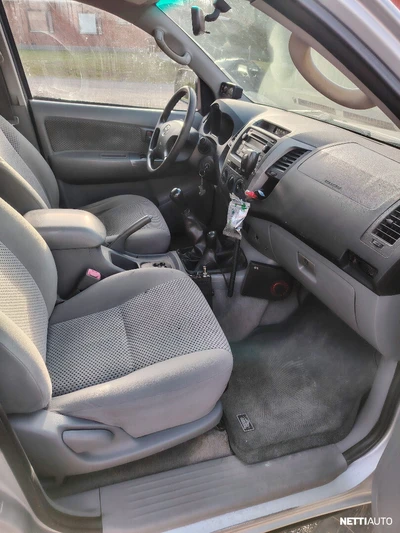 Toyota Hilux 2009, photo 7/10