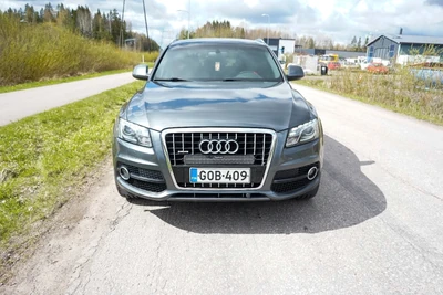Audi Q5 Hybrid “Rahoitus alkaen 4,99%" 2012, kuva 3/24