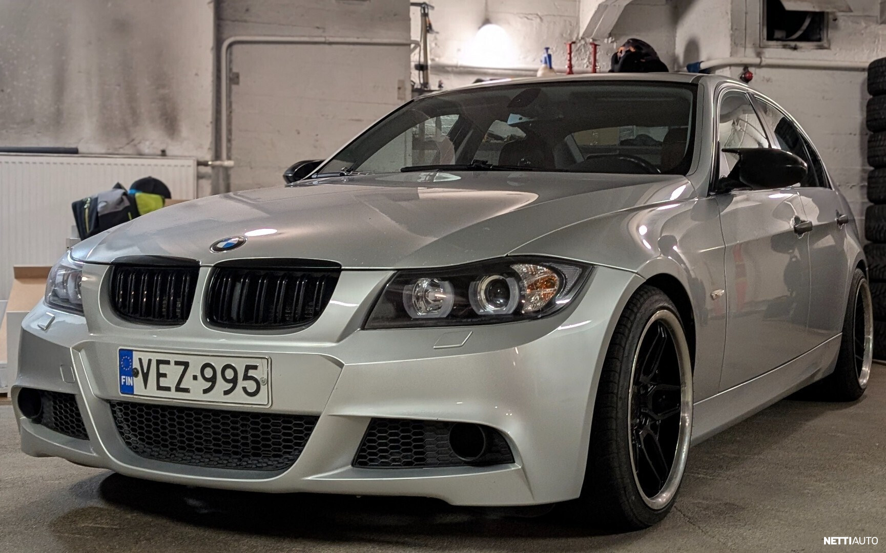 BMW 320