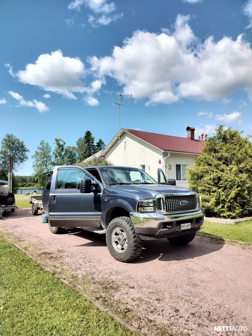 Ford Excursion