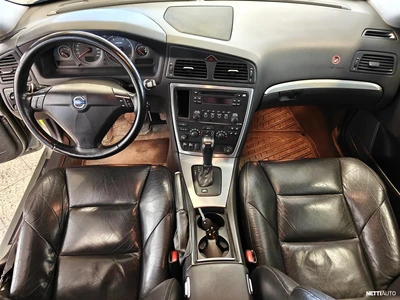Volvo V70 2,4D Classic aut 2008, photo 7/30