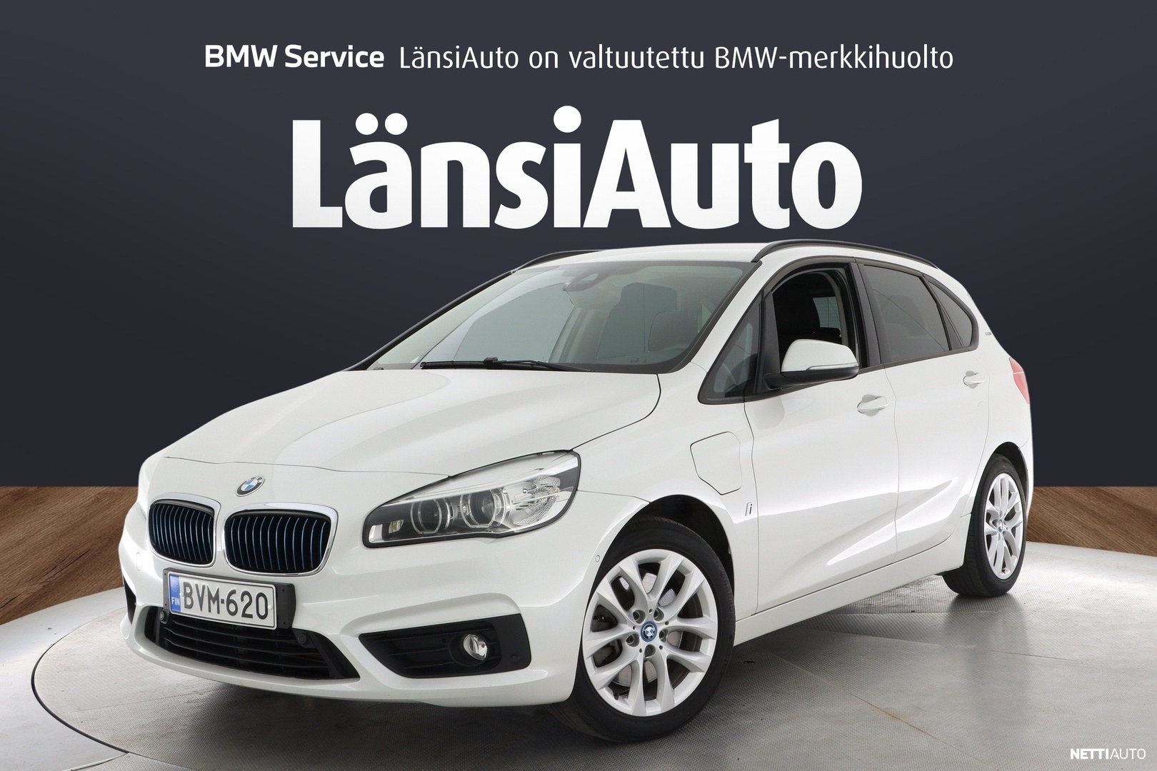 BMW 225