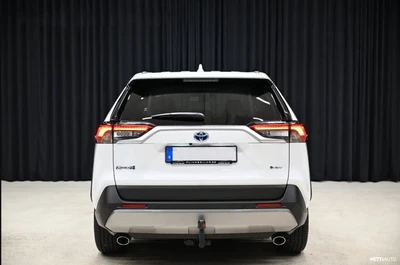 Toyota RAV4 2,5 Hybrid AWD-i Executive 2025, kuva 4/17