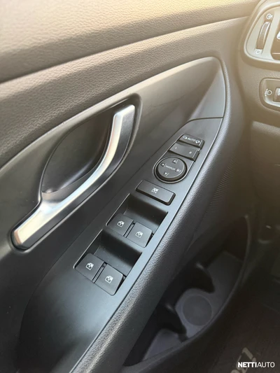Hyundai i30 2021, kuva 6/23