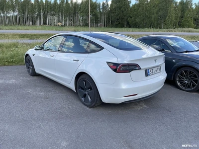 Tesla Model 3 Standard Range Plus 2021, photo 3/3
