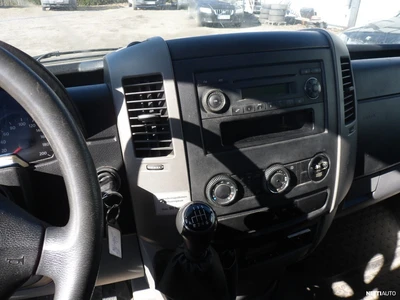 Volkswagen Crafter 2012, photo 6/19