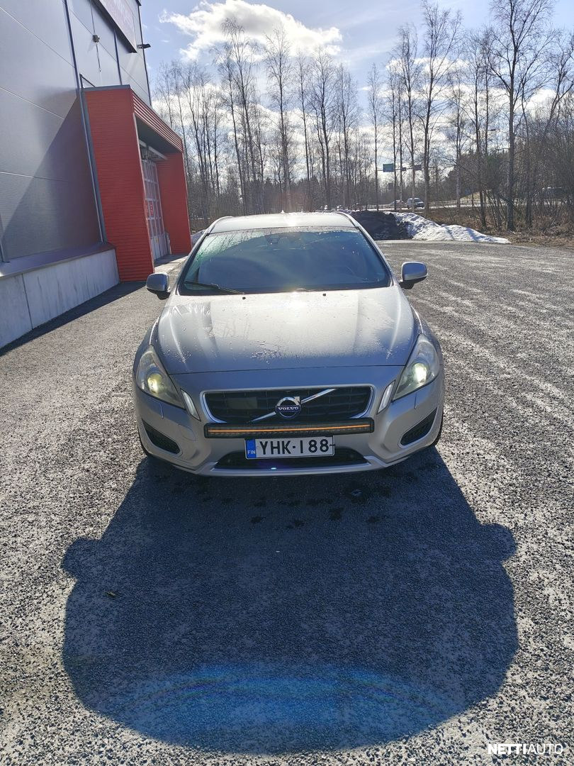 Volvo V60 2011, photo 4/16