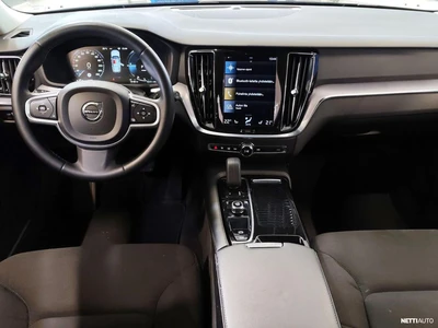Volvo V60 2021, photo 6/18