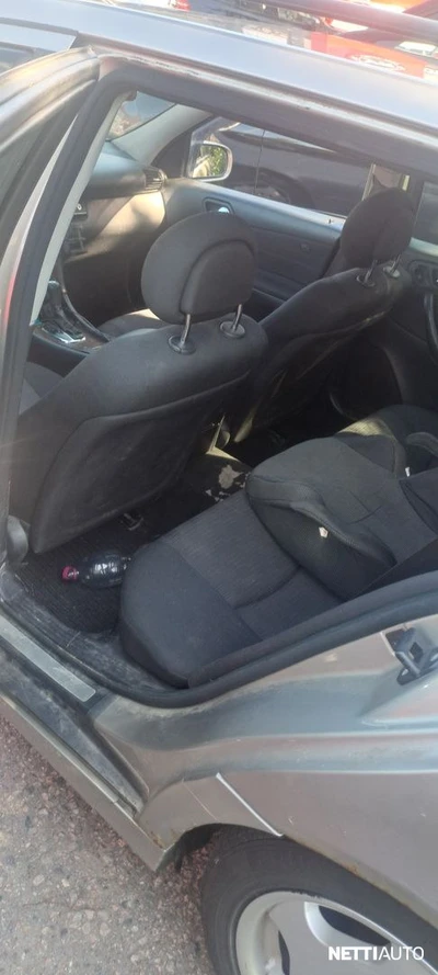 Mercedes-Benz C 220 2004, photo 3/10