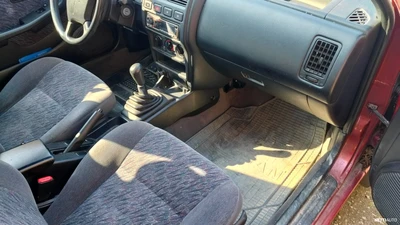Nissan Almera 1995, kuva 7/9