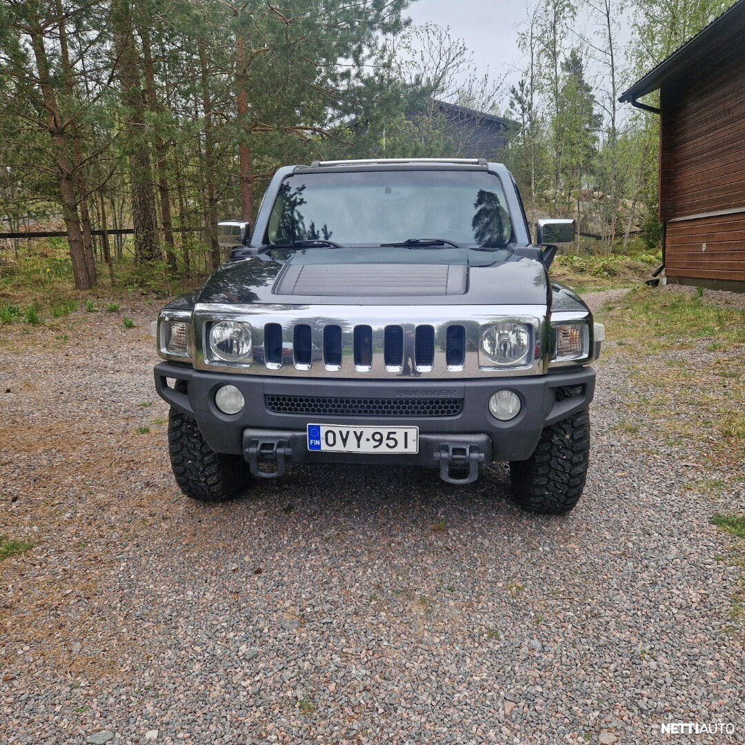 Hummer H3