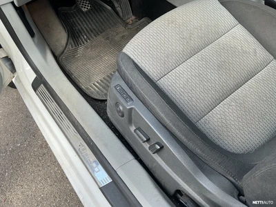 Skoda Superb 2010, kuva 6/10