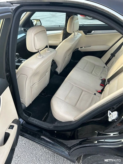 Mercedes-Benz C 2014, kuva 7/10