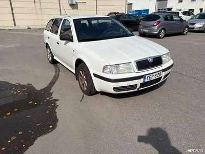 Skoda Octavia 2002, kuva 2/4